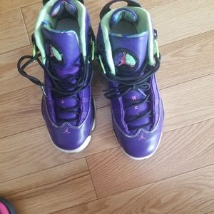 Jordans Six Rings (Belair)